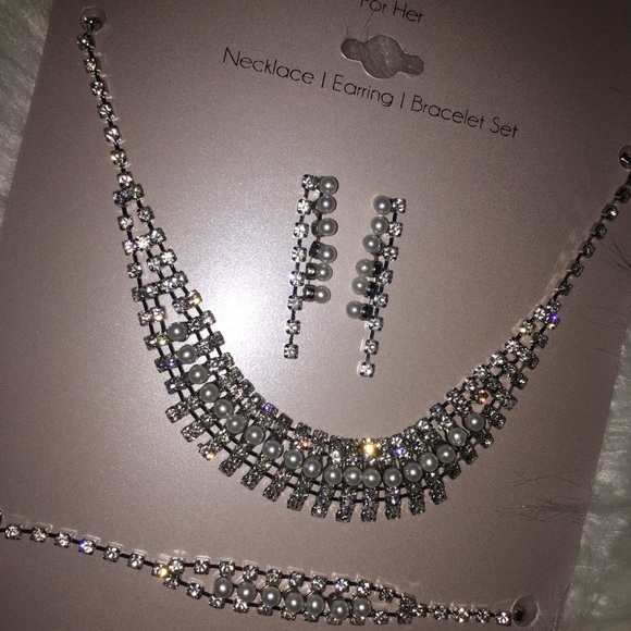 ✨ S O L D ✨ - Picture 2 of 3